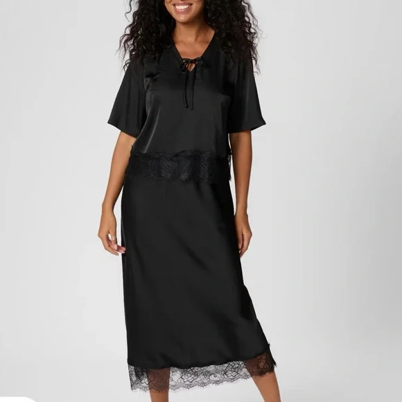 NWT KAFFE KAhilda Skirt Size Medium (Danish 38) Silky Black with Lace Trim - Picture 11 of 16